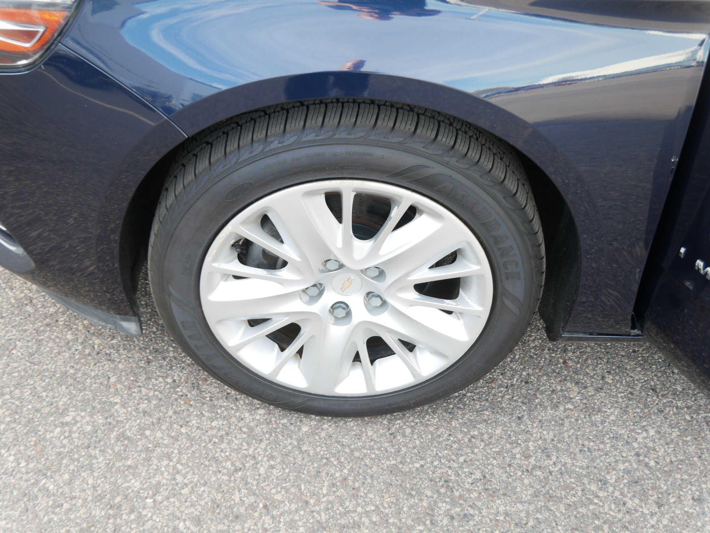 Used 2017 Chevrolet Impala LS image 15