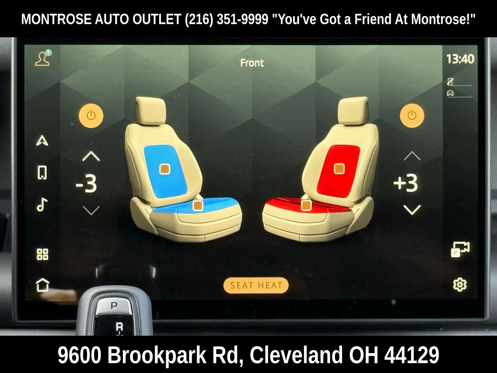 New 2025 Land Rover Defender 110 X-Dynamic SE image 23