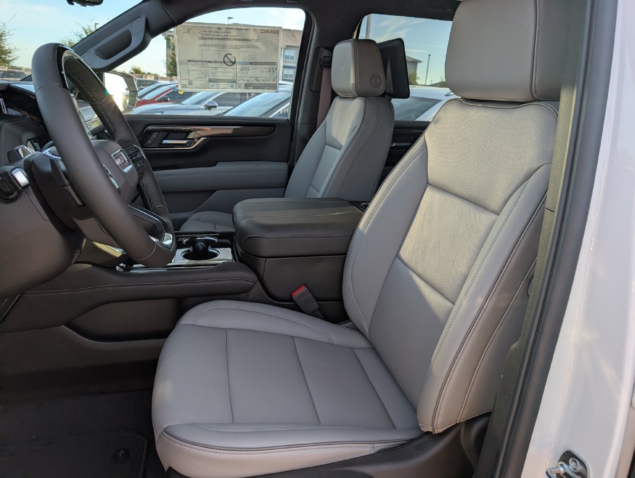 New 2026 GMC Yukon Elevation w/ Elevation Premium Package RWD image 18