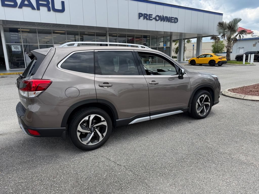 Used 2023 Subaru Forester Touring AWD/4WD image 3