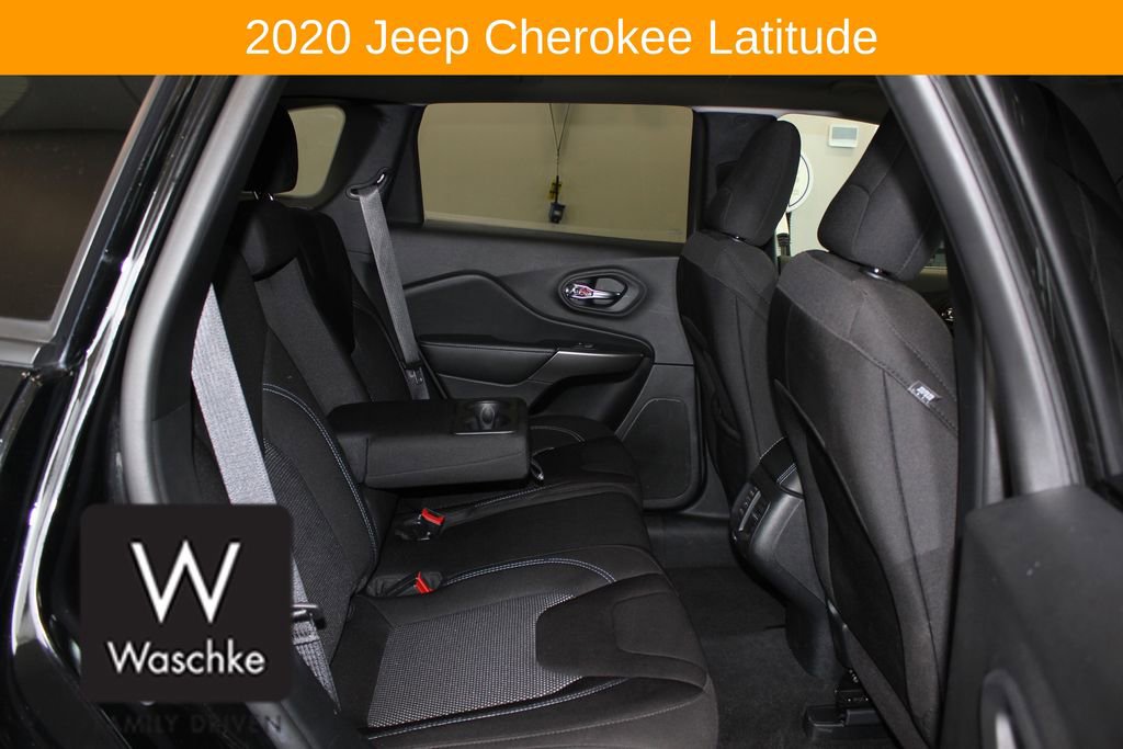 Used 2020 Jeep Cherokee Latitude w/ Cold Weather Group image 23