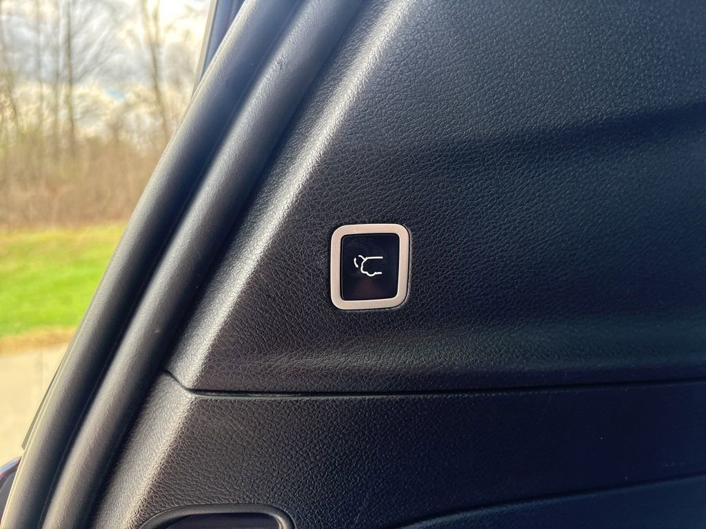 Used 2022 Chrysler Pacifica Pinnacle FWD image 66