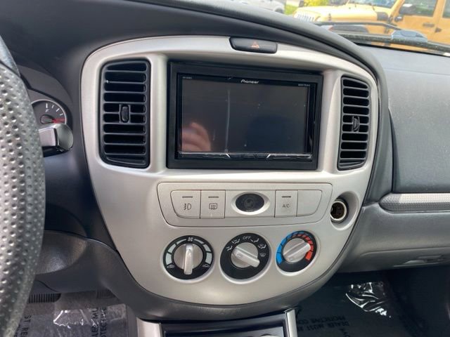 Used 2005 MAZDA Tribute s w/ Package 1 AWD/4WD image 13