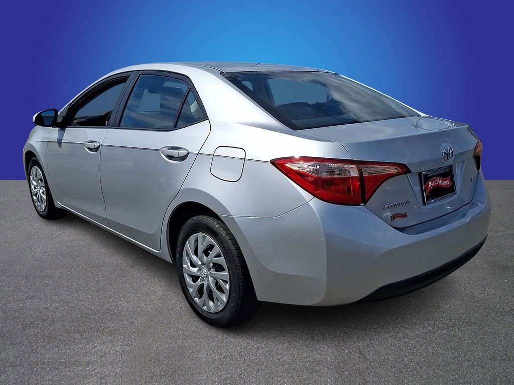 Used 2018 Toyota Corolla LE image 6