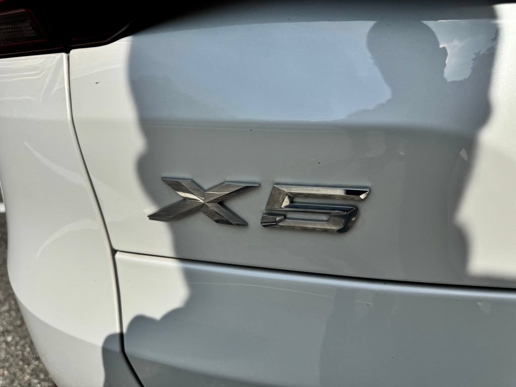Used 2023 BMW X5 xDrive40i w/ Executive Package AWD/4WD image 4
