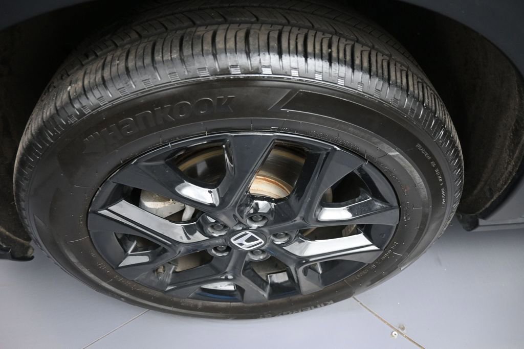 Certified 2025 Honda HR-V Sport image 14