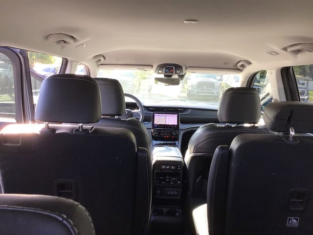 Used 2023 Jeep Grand Cherokee L Limited w/ Luxury Tech Group II RWD image 48