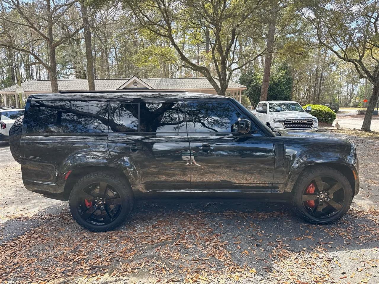 Used 2024 Land Rover Defender 130 X AWD/4WD image 6