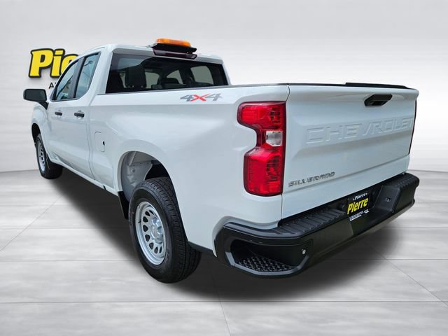 Used 2023 Chevrolet Silverado 1500 W/T AWD/4WD image 3