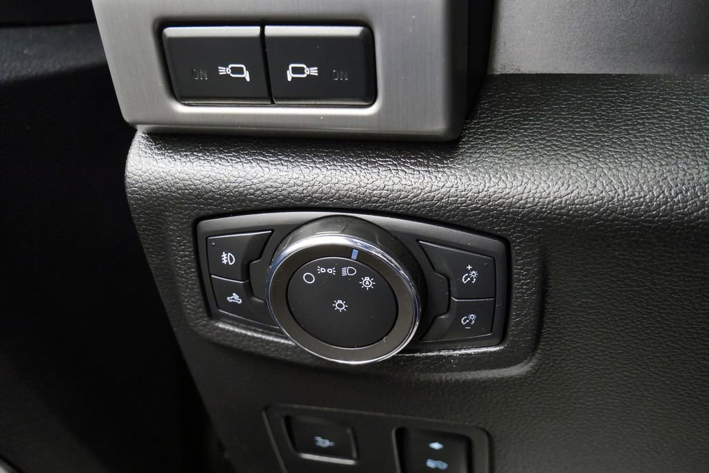 Used 2020 Ford F350 Platinum AWD/4WD image 28
