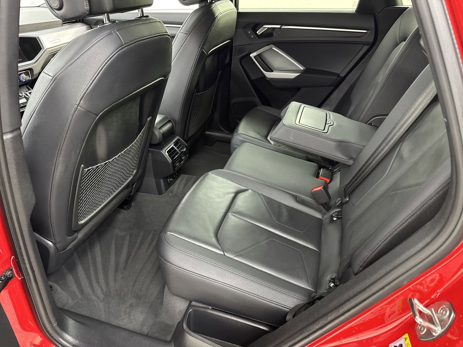 Used 2025 Audi Q3 2.0T Premium image 29