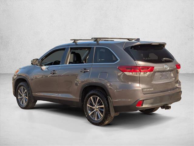 Used 2019 Toyota Highlander XLE image 8