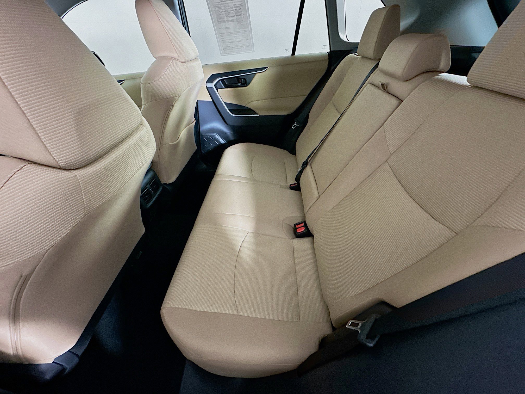 Used 2025 Toyota RAV4 LE image 27