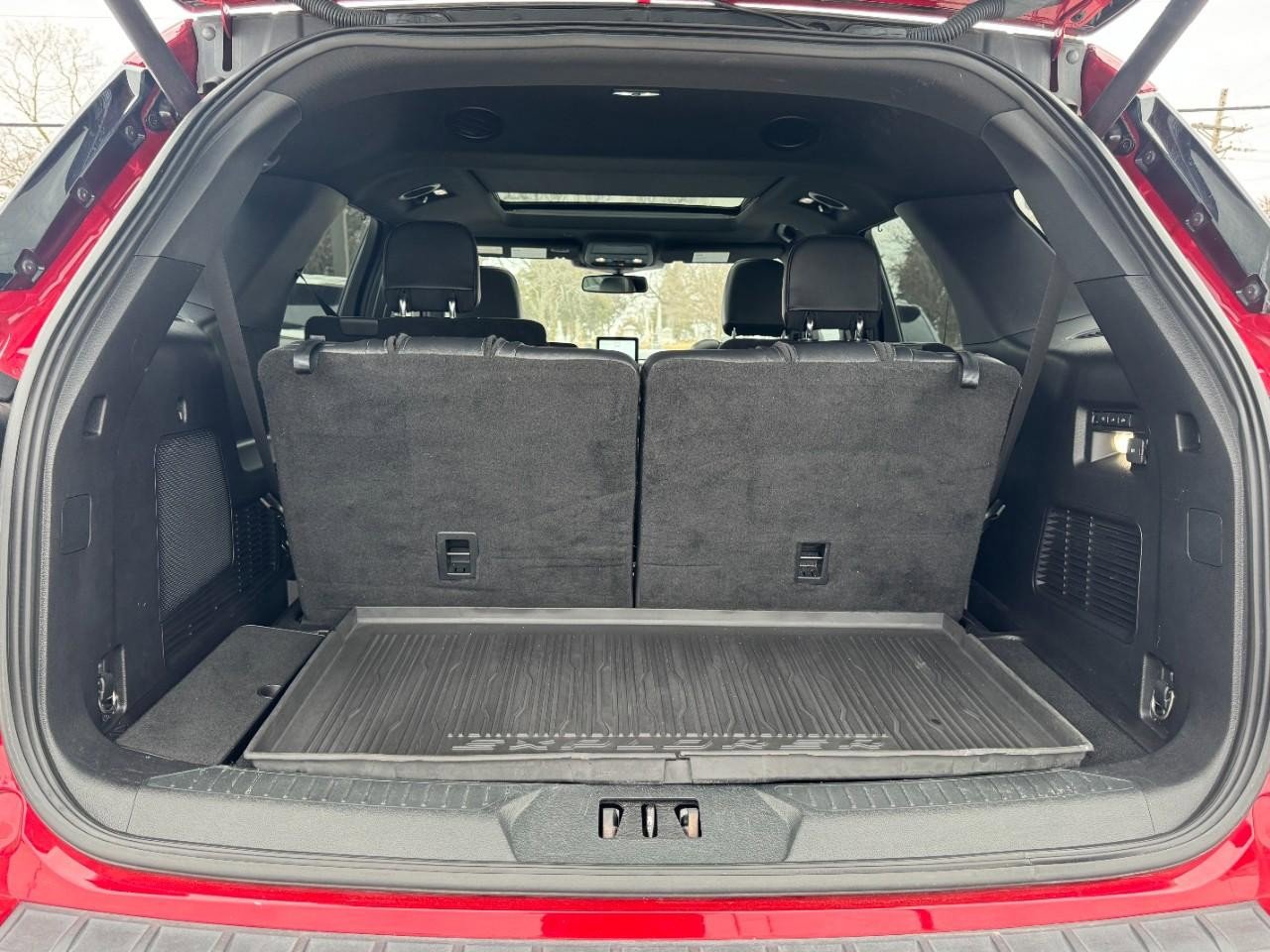 Used 2020 Ford Explorer ST w/ ST Street Pack image 6