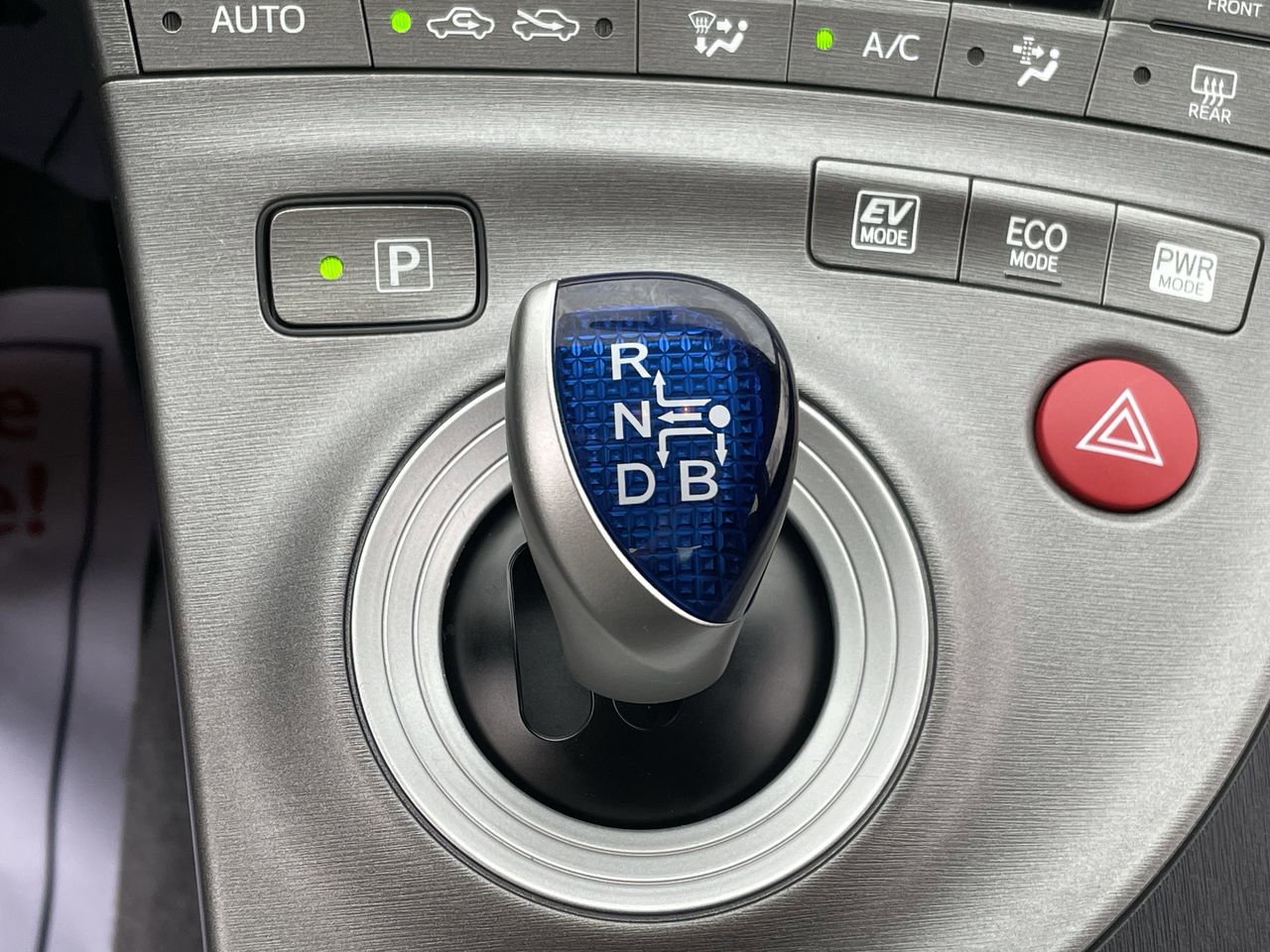 Used 2014 Toyota Prius Three image 36
