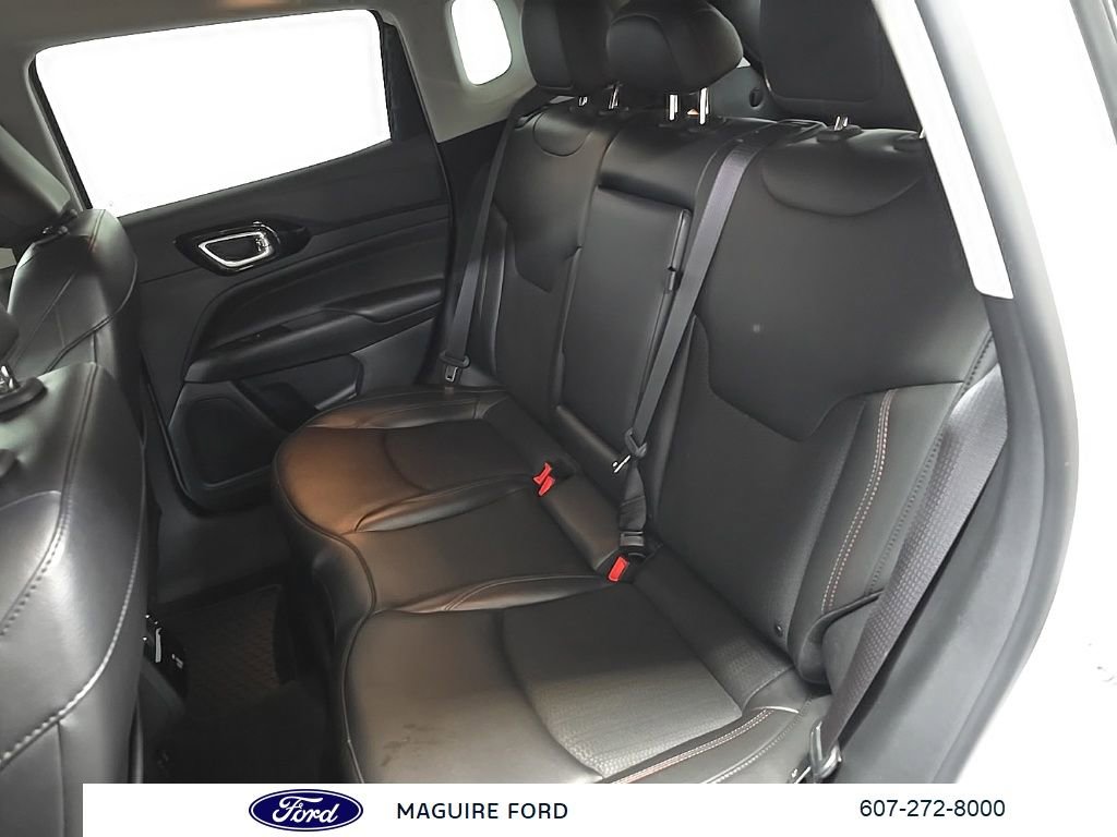 Used 2022 Jeep Compass Trailhawk w/ Trailhawk Convenience Group image 37