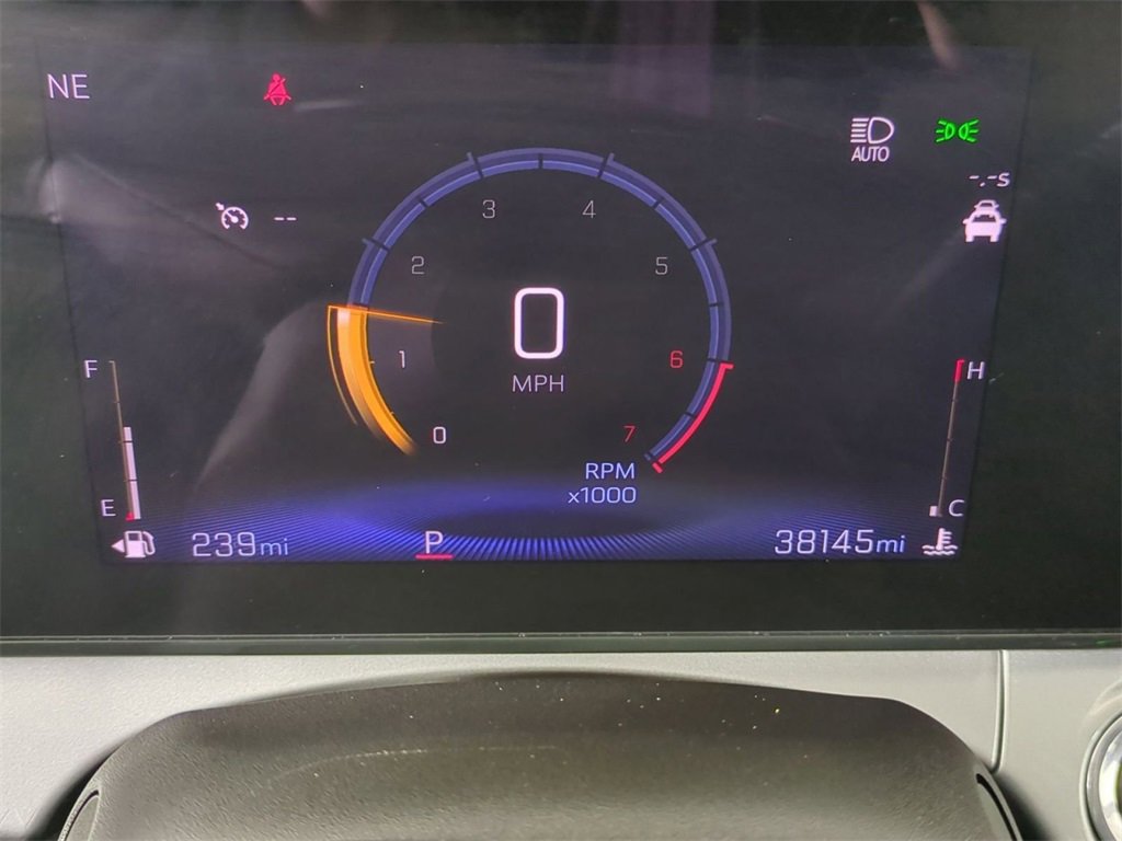 Certified 2025 Chevrolet Trax LT w/ Driver Confidence Package image 11