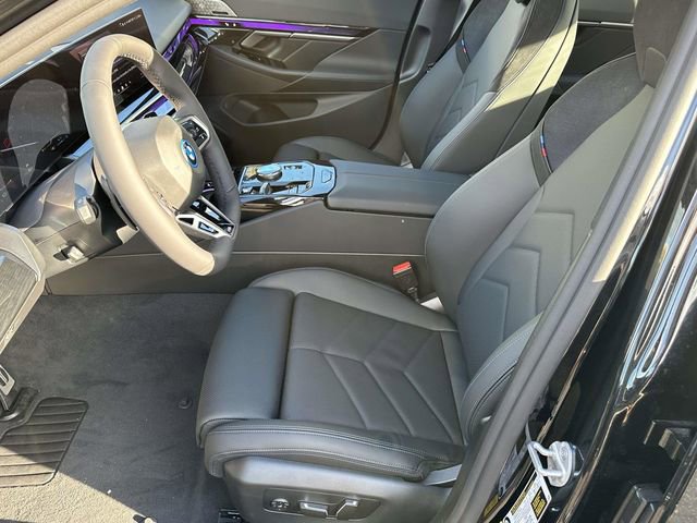 New 2026 BMW 550e xDrive image 14