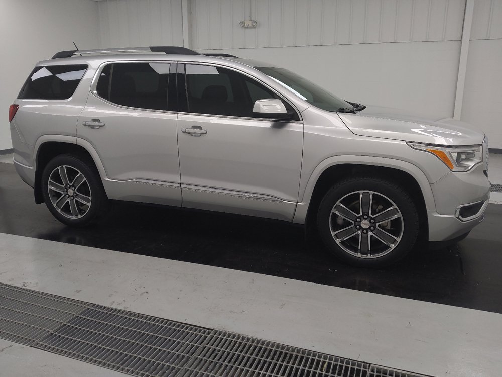 Used 2019 GMC Acadia Denali w/ Technology Package AWD/4WD image 11