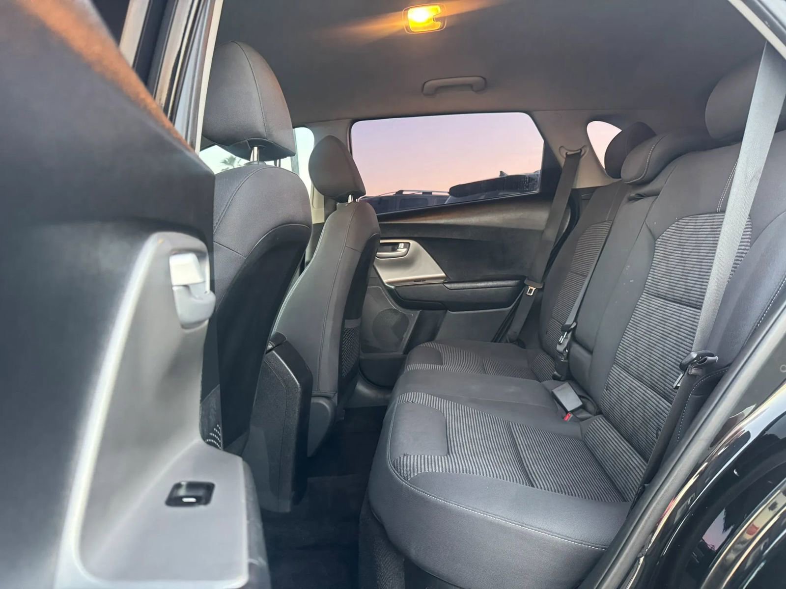 Used 2019 Kia Niro LX image 23