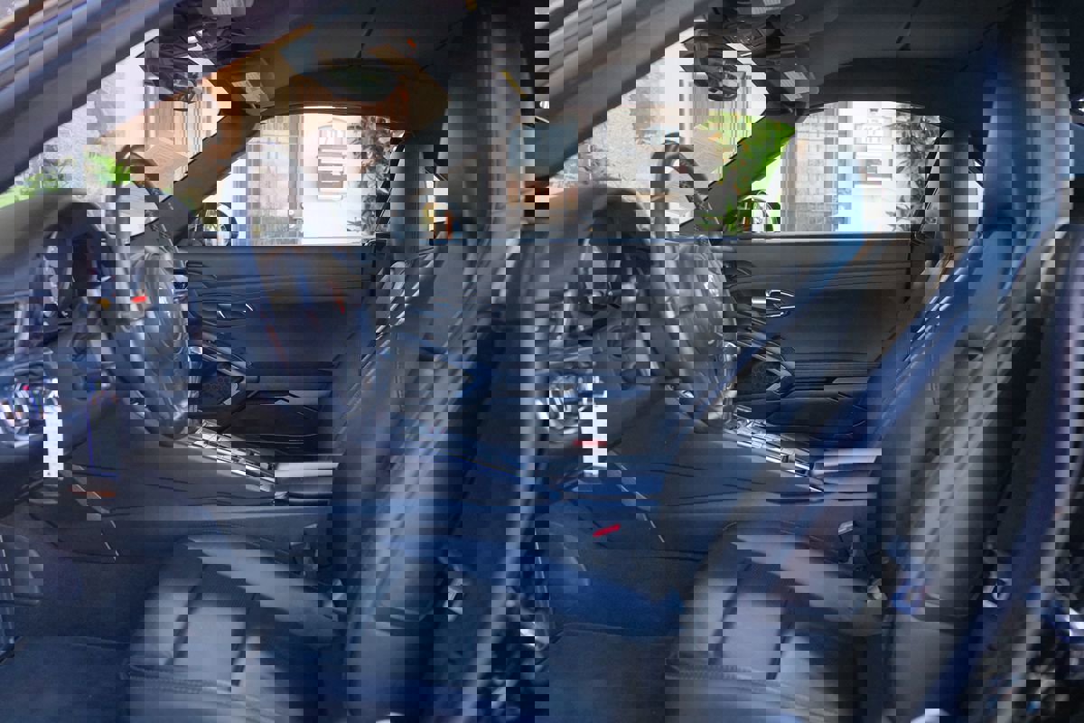 Used 2014 Porsche 911 Carrera 4S image 11