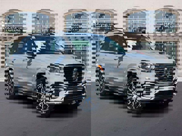 New 2026 Mercedes-Benz GLS 450 4MATIC image 1