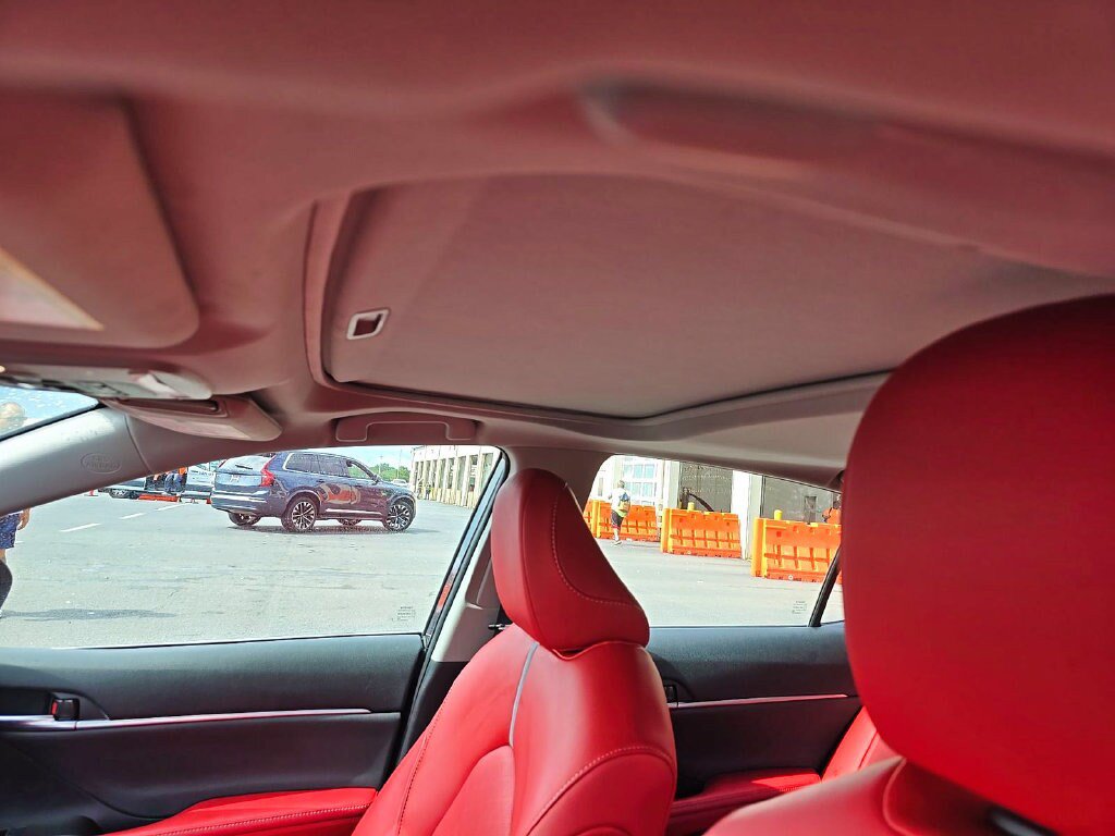 Used 2022 Toyota Camry XSE w/ Cold Weather Package FWD image 14