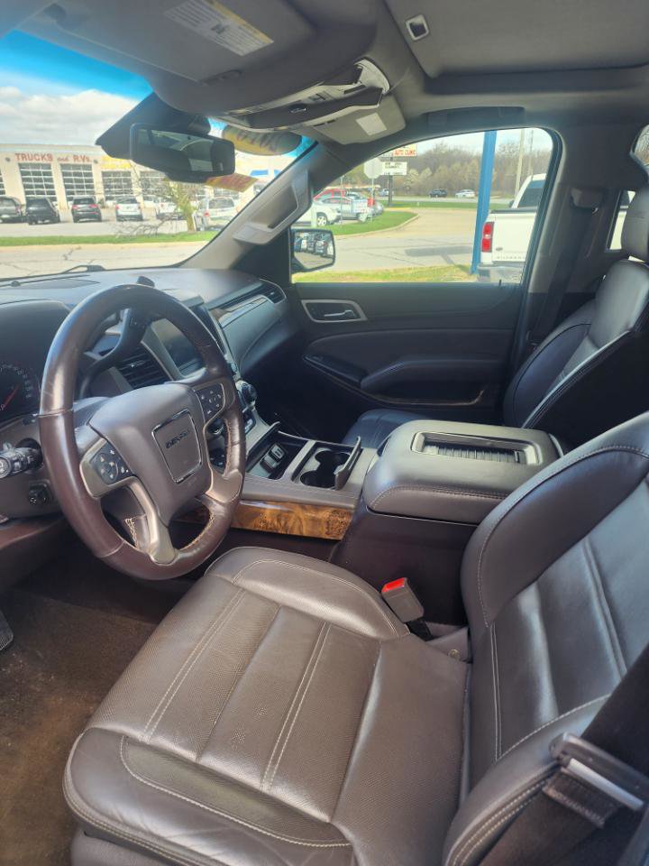 Used 2016 GMC Yukon XL Denali w/ Open Road Package AWD/4WD image 7