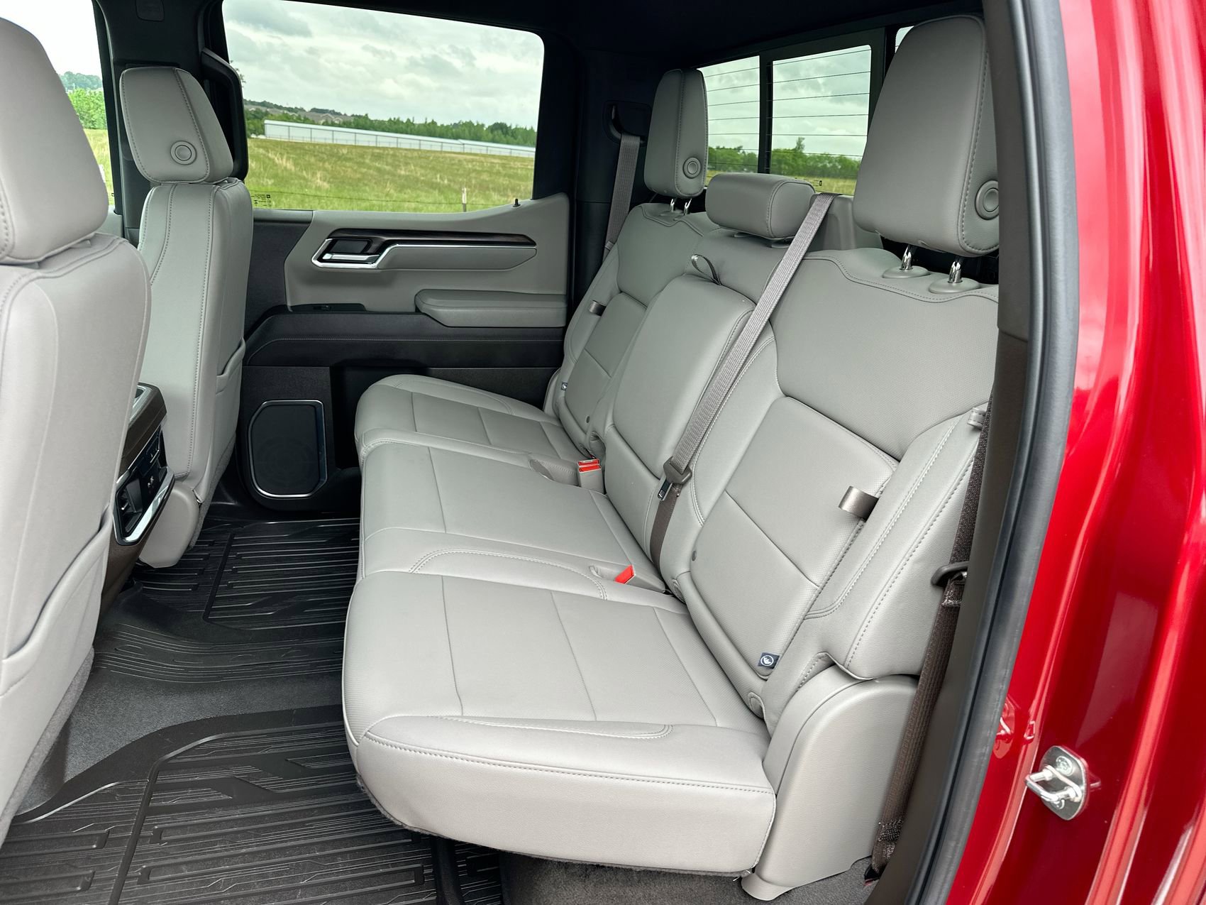 Used 2024 GMC Sierra 1500 SLT w/ SLT Premium Package AWD/4WD image 22