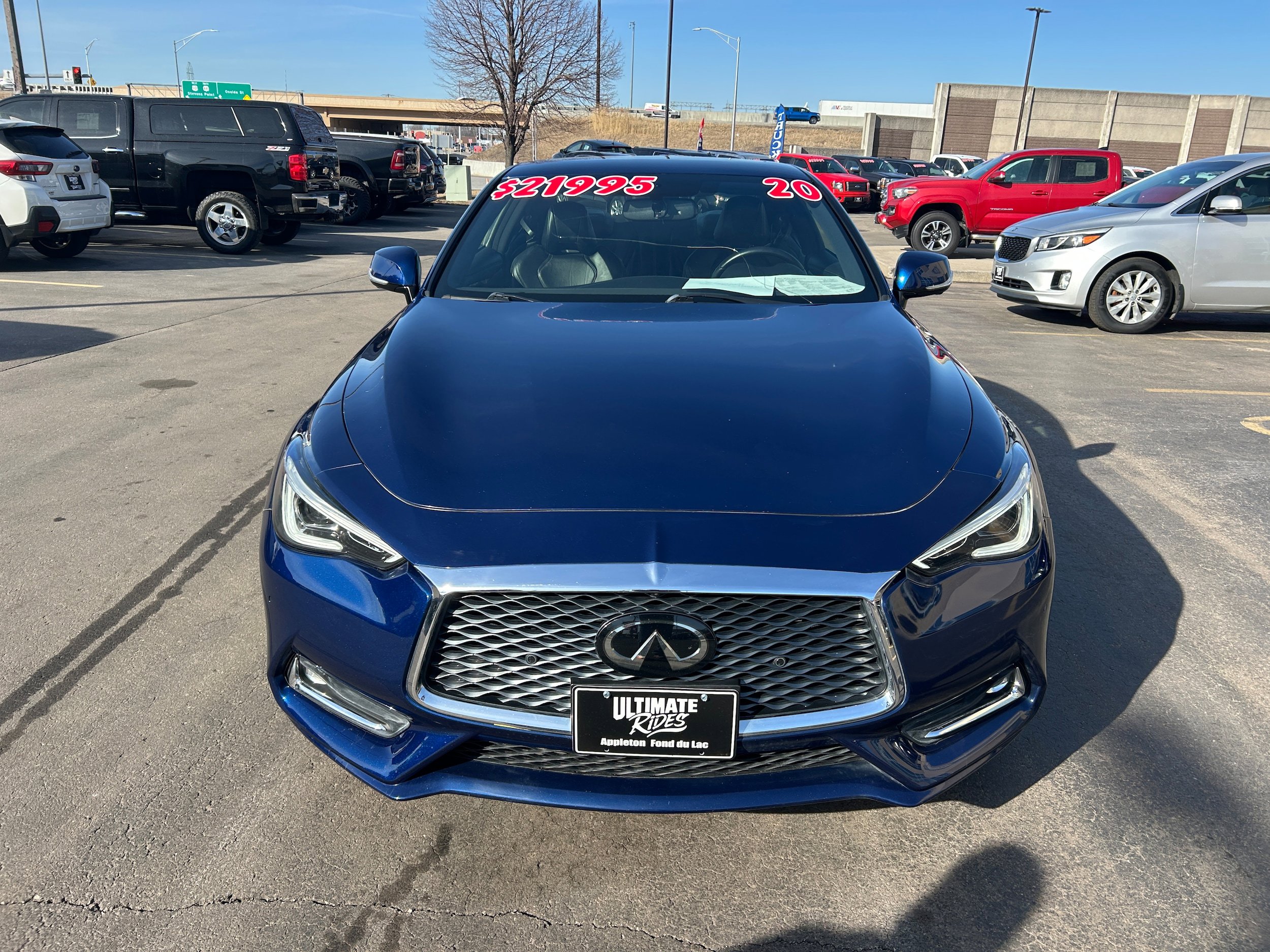 Used 2020 INFINITI Q60 3.0t Luxe w/ Essential Package image 2