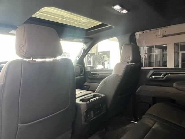 Used 2024 Chevrolet Silverado 2500 ZR2 w/ Technology Package AWD/4WD image 12