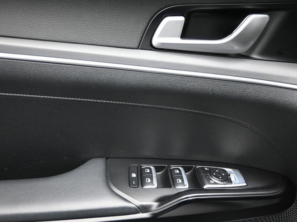 Used 2024 Kia K5 LXS image 17