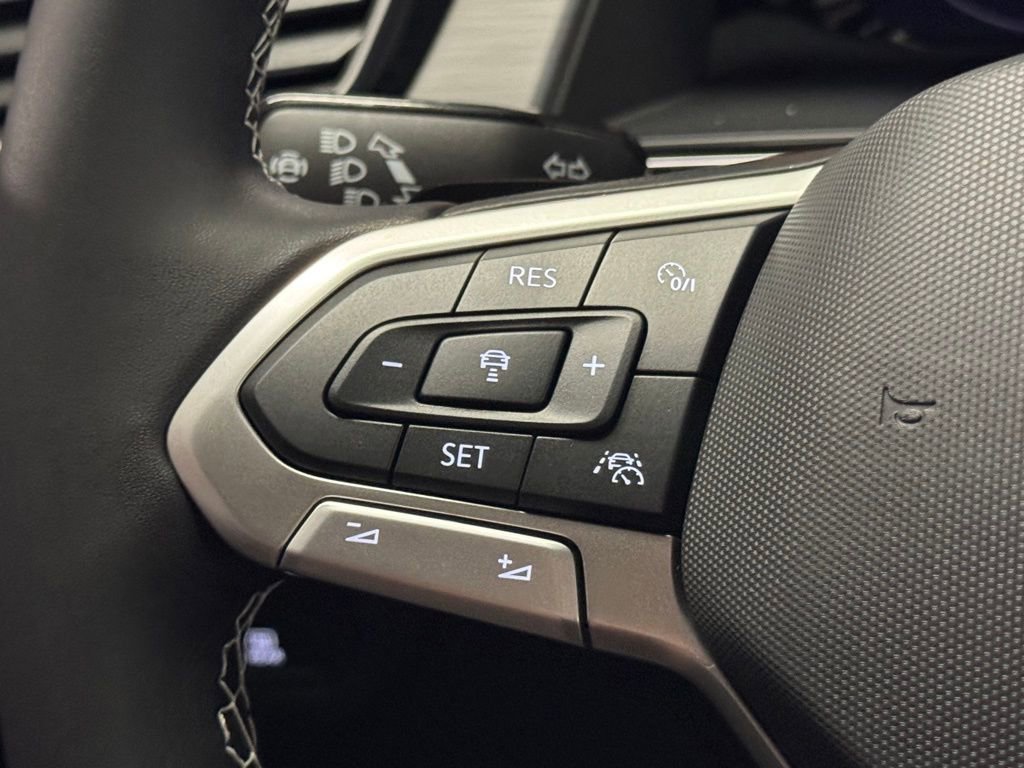 New 2026 Volkswagen Atlas Cross Sport SE image 24