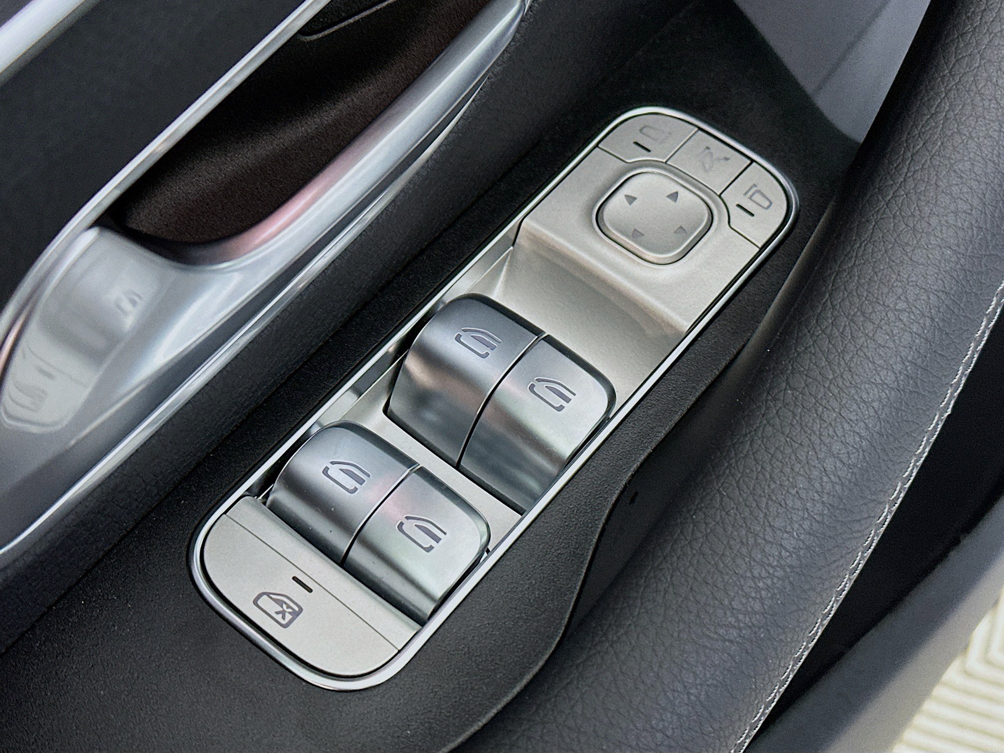 New 2026 Mercedes-Benz GLS 450 4MATIC image 18