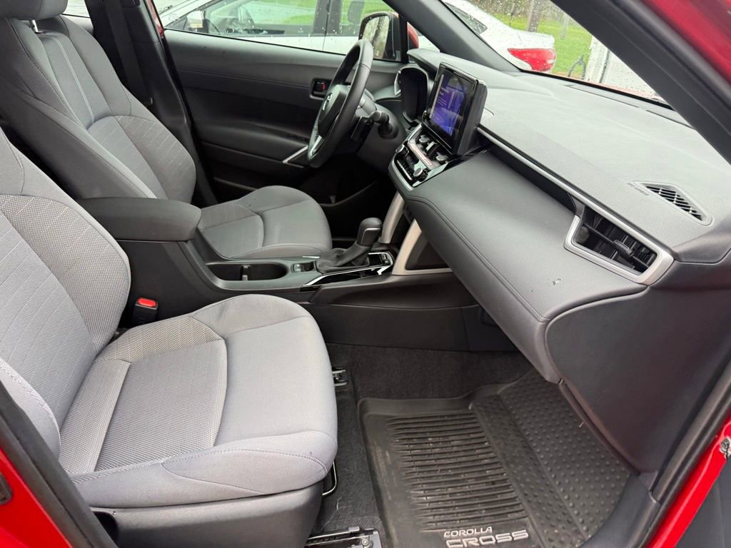 Used 2024 Toyota Corolla Cross SE AWD/4WD image 11