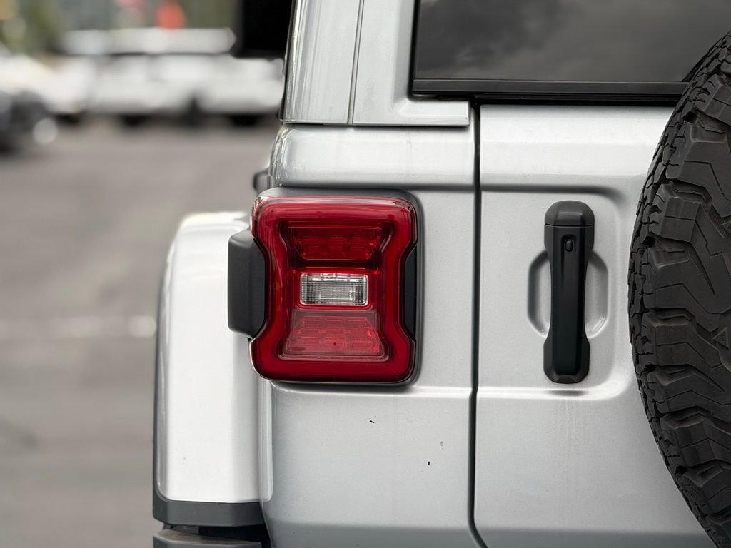 Used 2022 Jeep Wrangler Unlimited Rubicon image 8