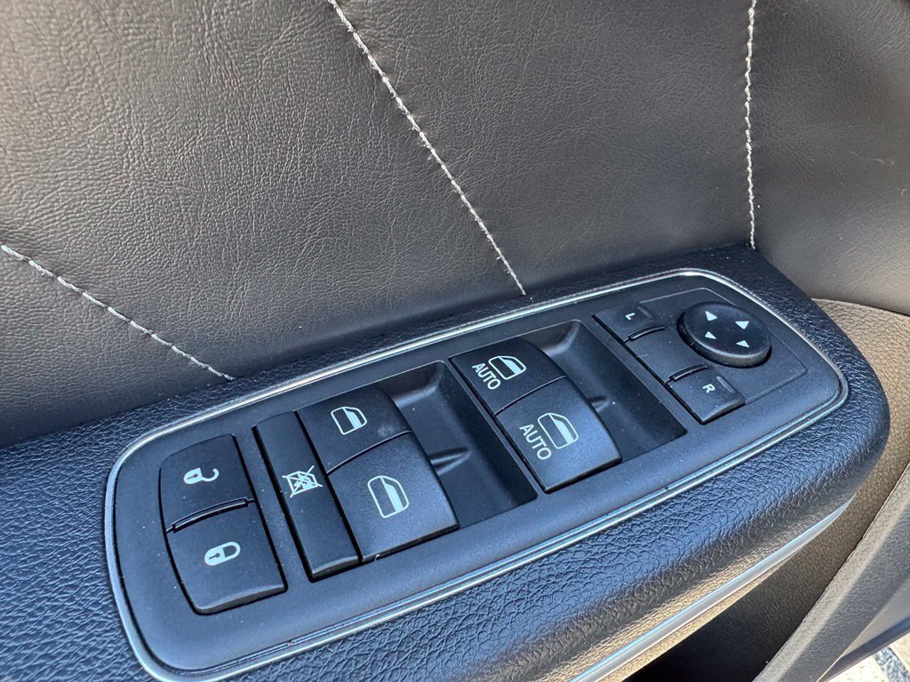 Used 2019 Dodge Charger Scat Pack w/ Plus Group RWD image 15