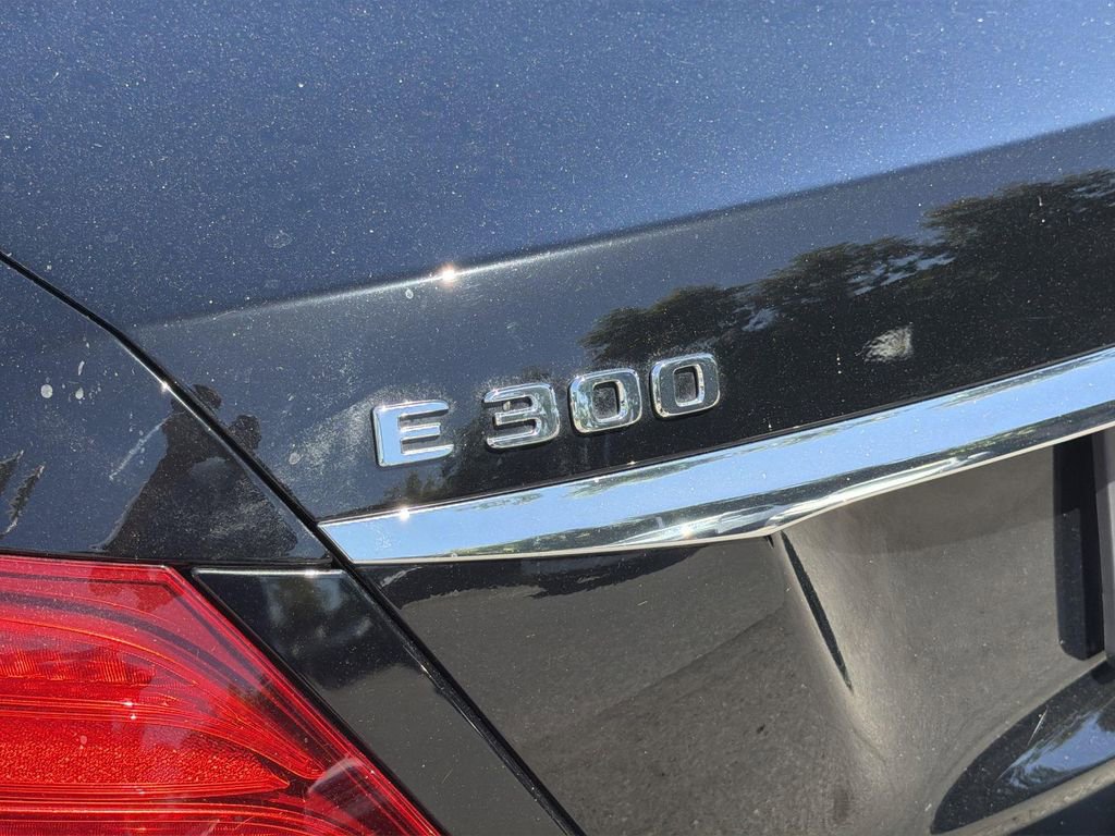 Used 2017 Mercedes-Benz E 300 image 28