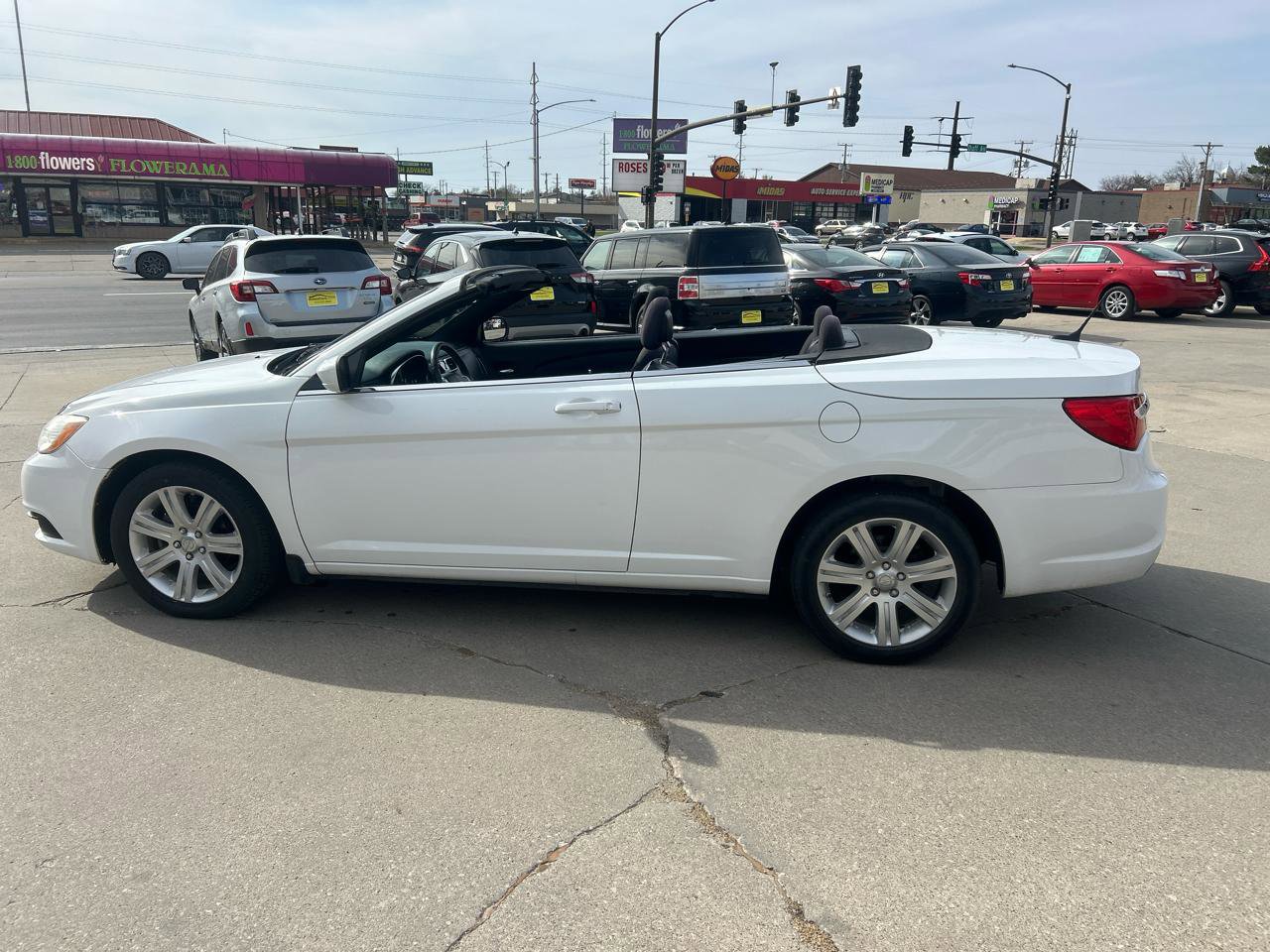 Used 2014 Chrysler 200 Touring FWD image 6