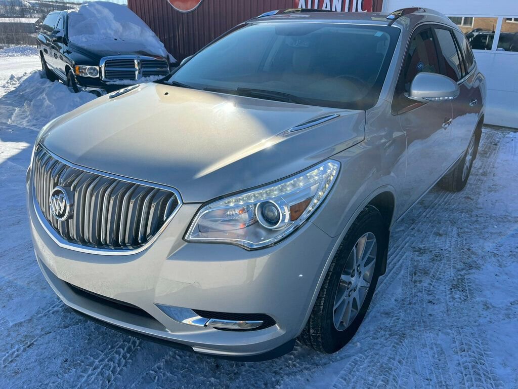 Used 2017 Buick Enclave Leather FWD image 4
