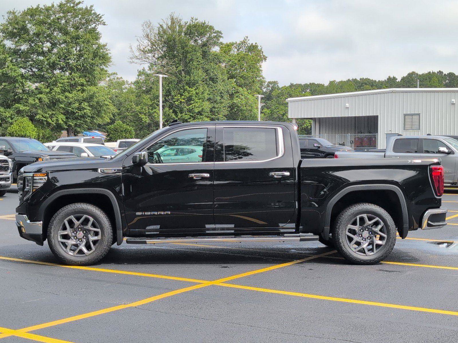 New 2026 GMC Sierra 1500 SLT w/ SLT Premium Plus Package AWD/4WD image 2