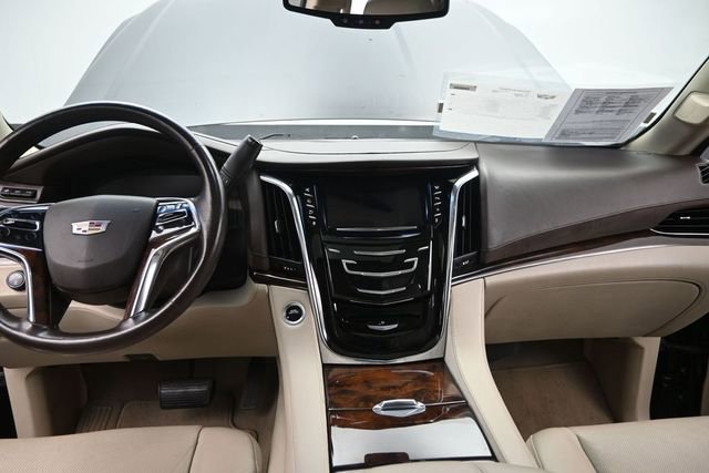 Used 2015 Cadillac Escalade Premium AWD/4WD image 25