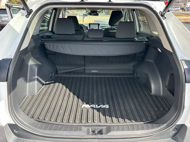 Used 2023 Toyota RAV4 XLE w/ Convenience Package image 26