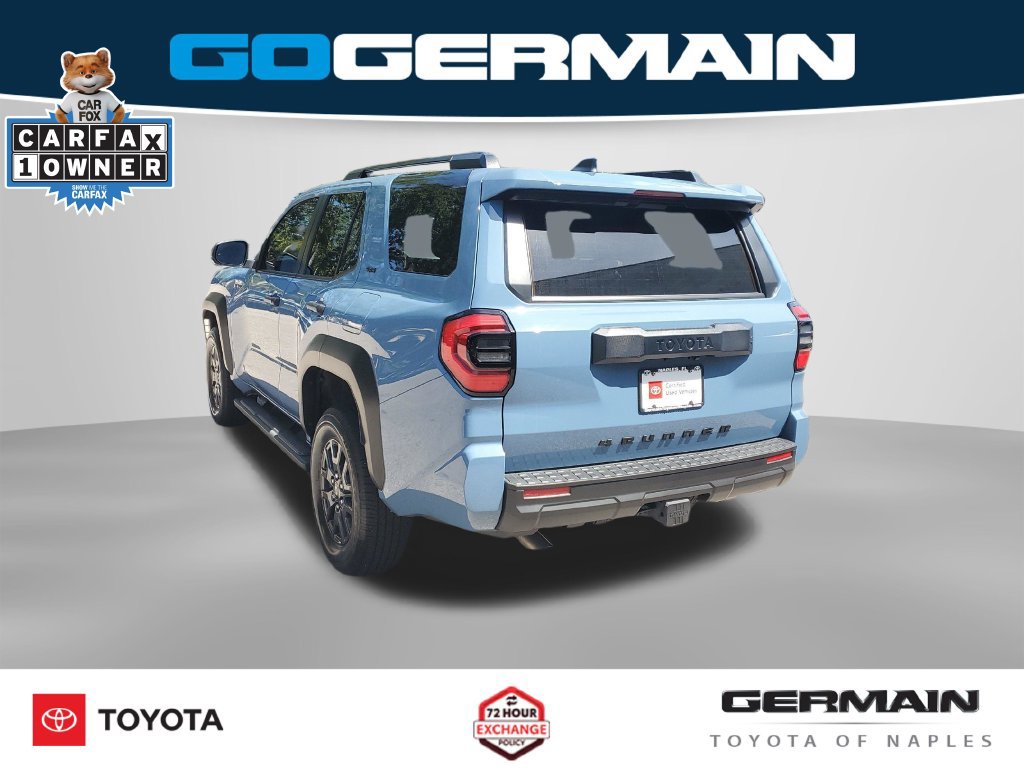 Certified 2025 Toyota 4Runner SR5 AWD/4WD image 11