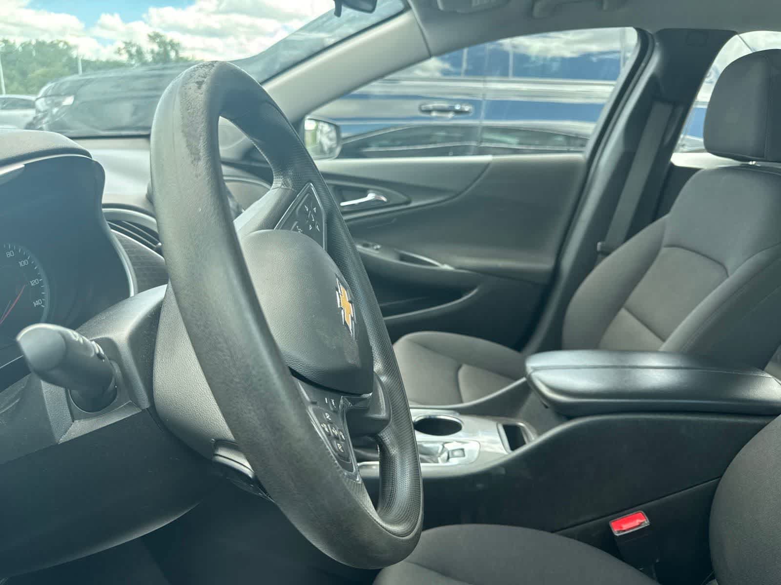 Used 2023 Chevrolet Malibu LT FWD image 33