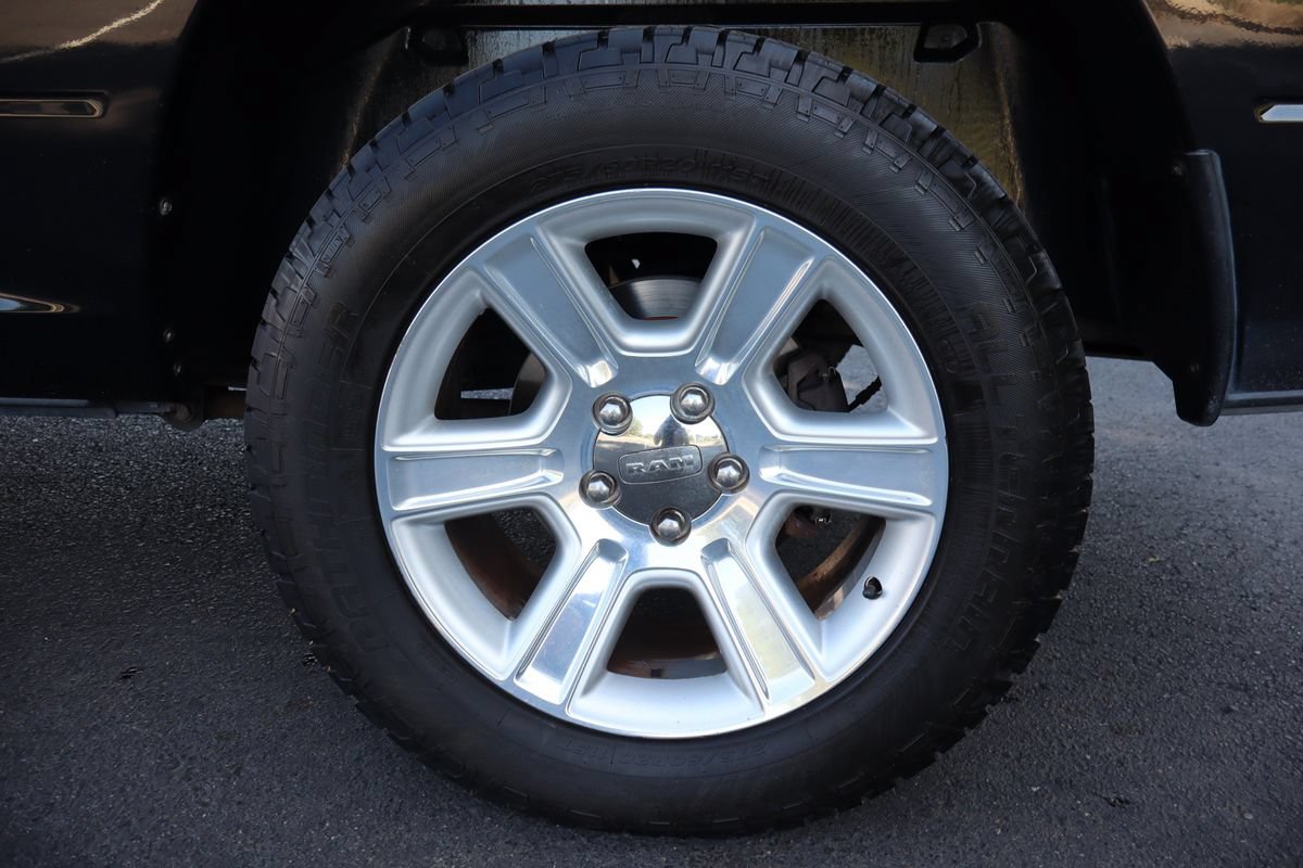 Used 2012 RAM 1500 Laramie Limited AWD/4WD image 42