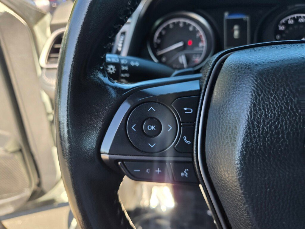 Used 2023 Toyota Camry SE image 24