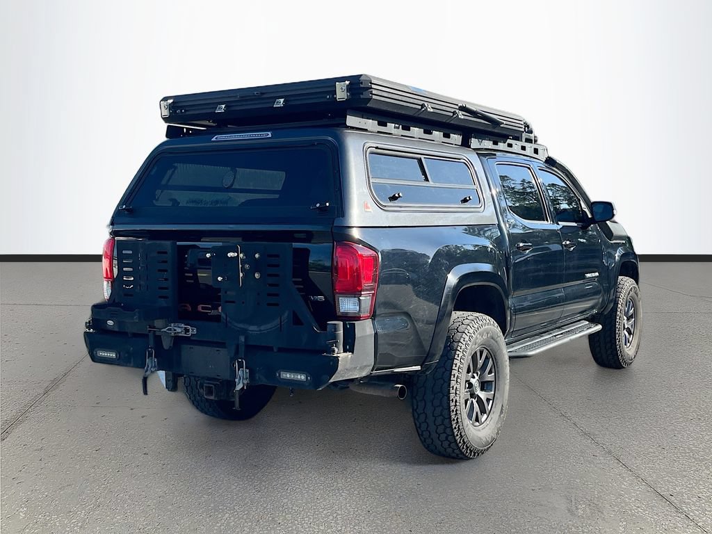 Used 2022 Toyota Tacoma SR5 w/ Technology Package AWD/4WD image 7
