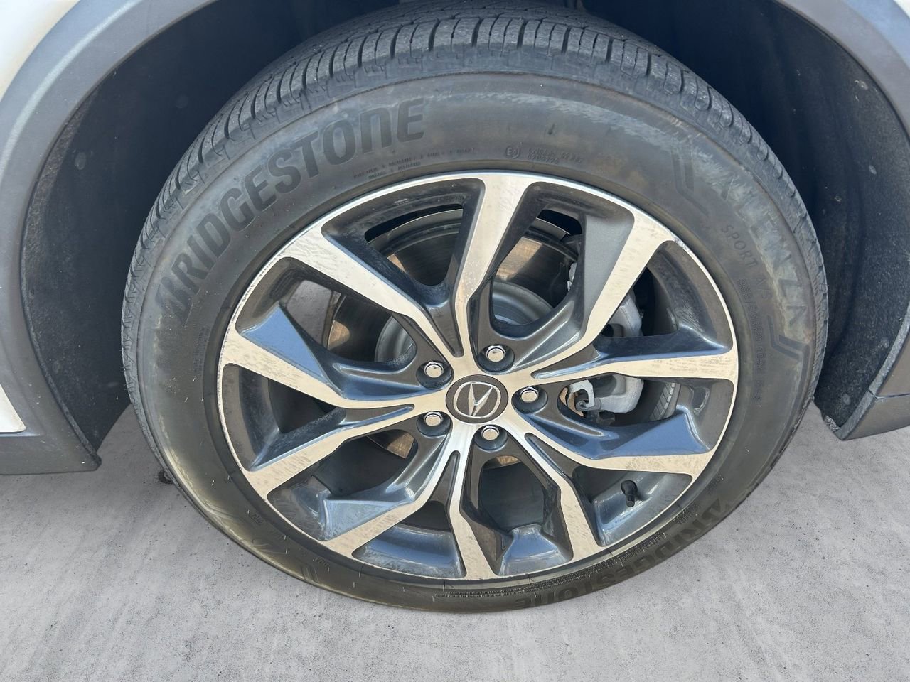 Certified 2023 Acura MDX FWD w/ Technology Package image 9