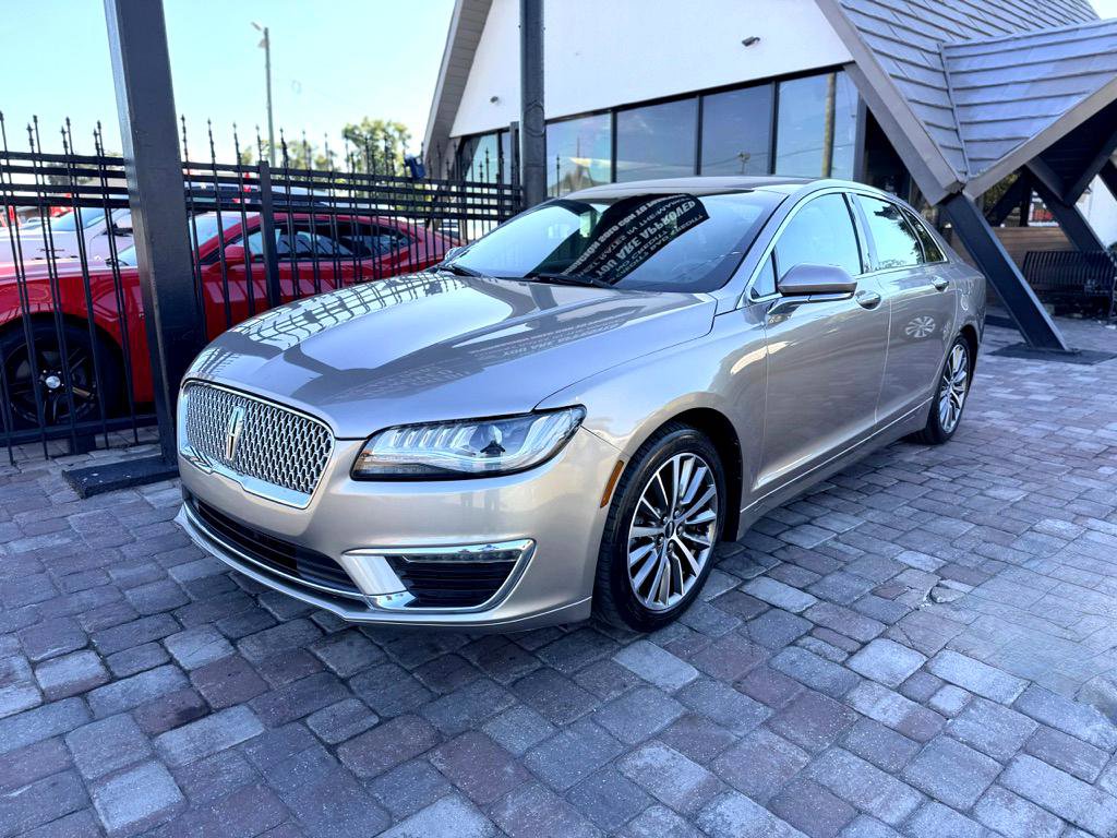 Used 2019 Lincoln MKZ Premiere FWD image 4